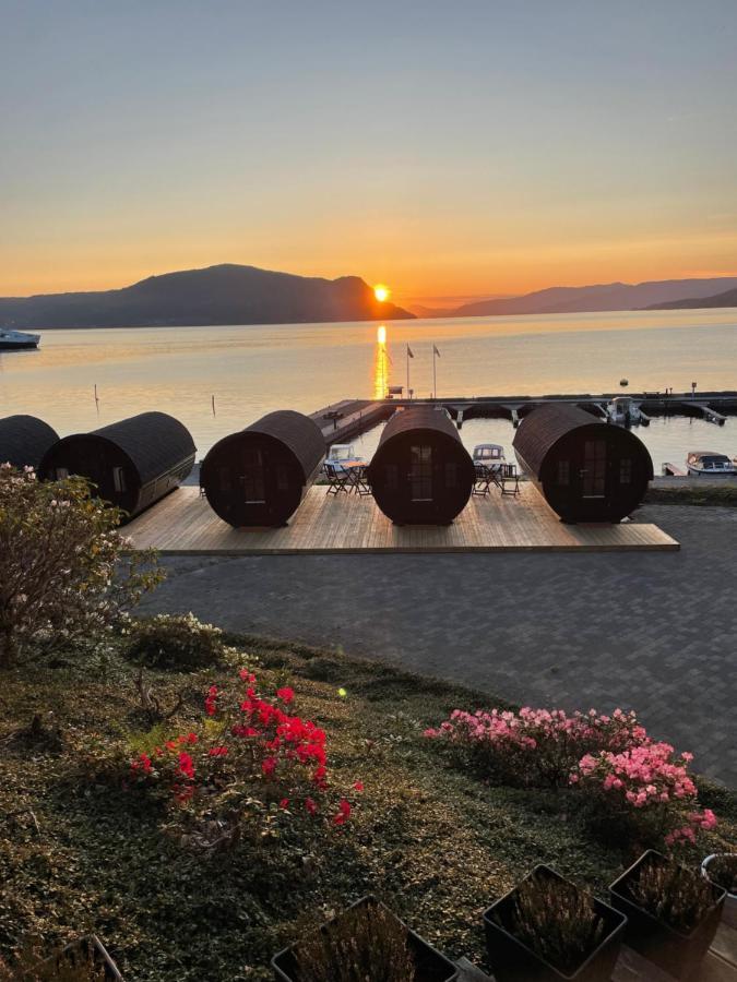 Smaken Av Ryfylke Event As Overnatting, Bygningen Drives Ikke Som Hotell Hjelmeland Eksteriør billede