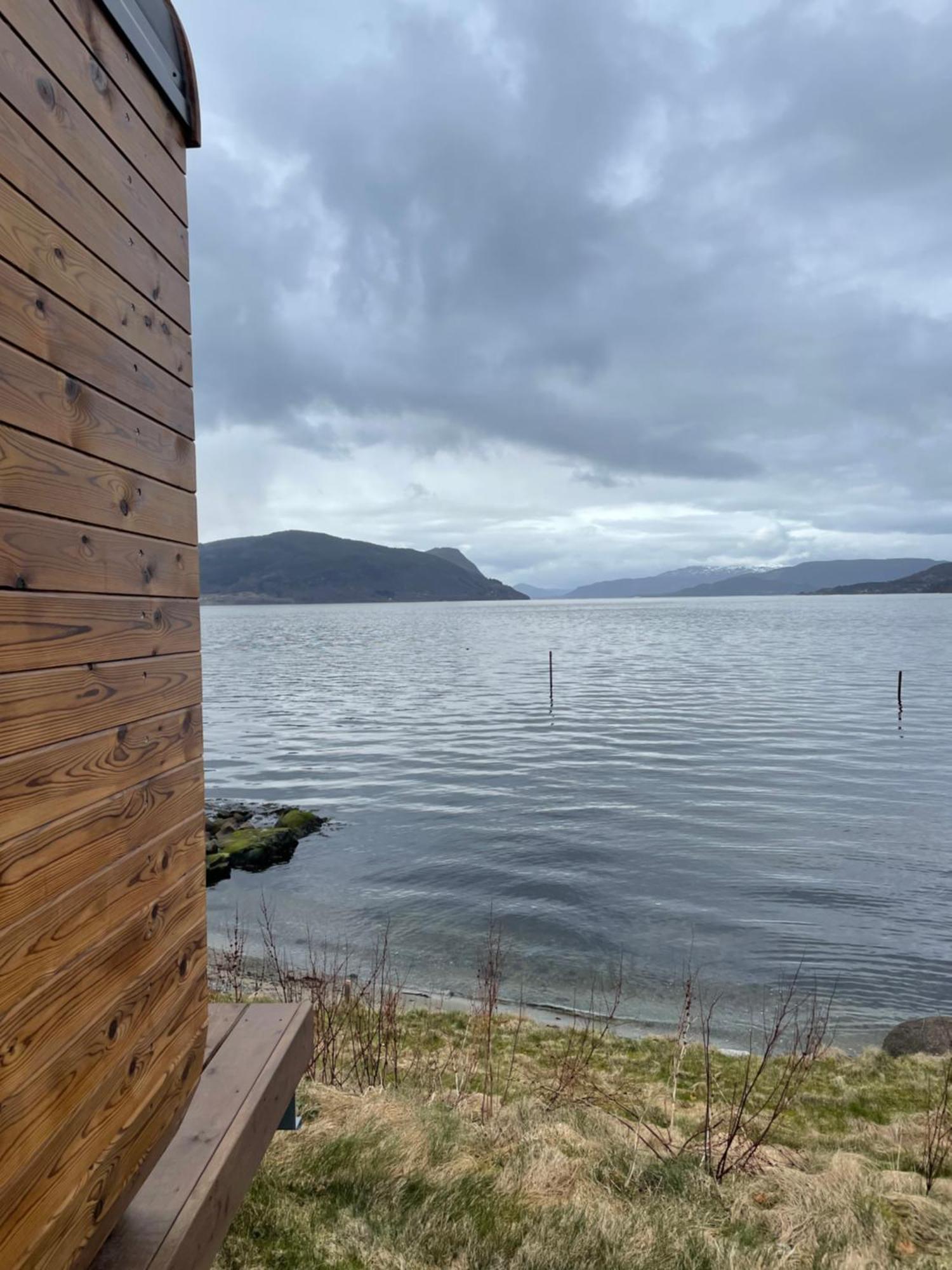 Smaken Av Ryfylke Event As Overnatting, Bygningen Drives Ikke Som Hotell Hjelmeland Eksteriør billede